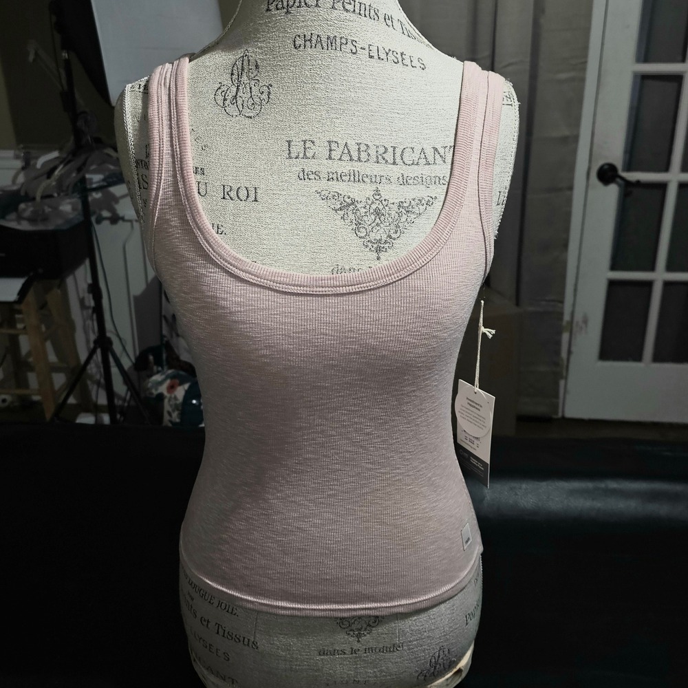 Vuori Women's Light Pink Ribbed Tank Top